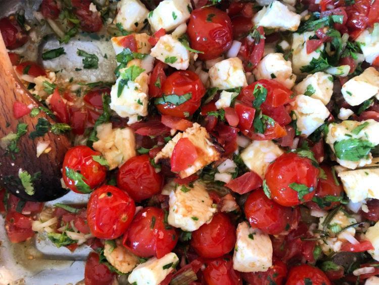 Salade de tomates cerise rôties : Recette de Salade de tomates cerise rôties